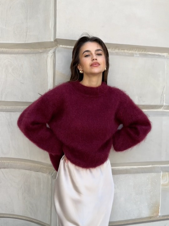 Gemütlicher weicher Mohair-Strickpullover