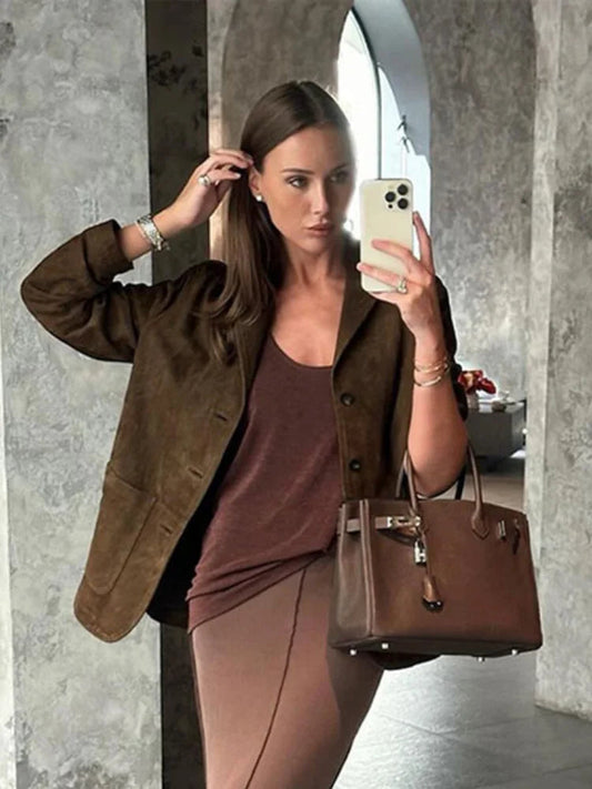 Stylische warme braune Reversjacke für legere Eleganz