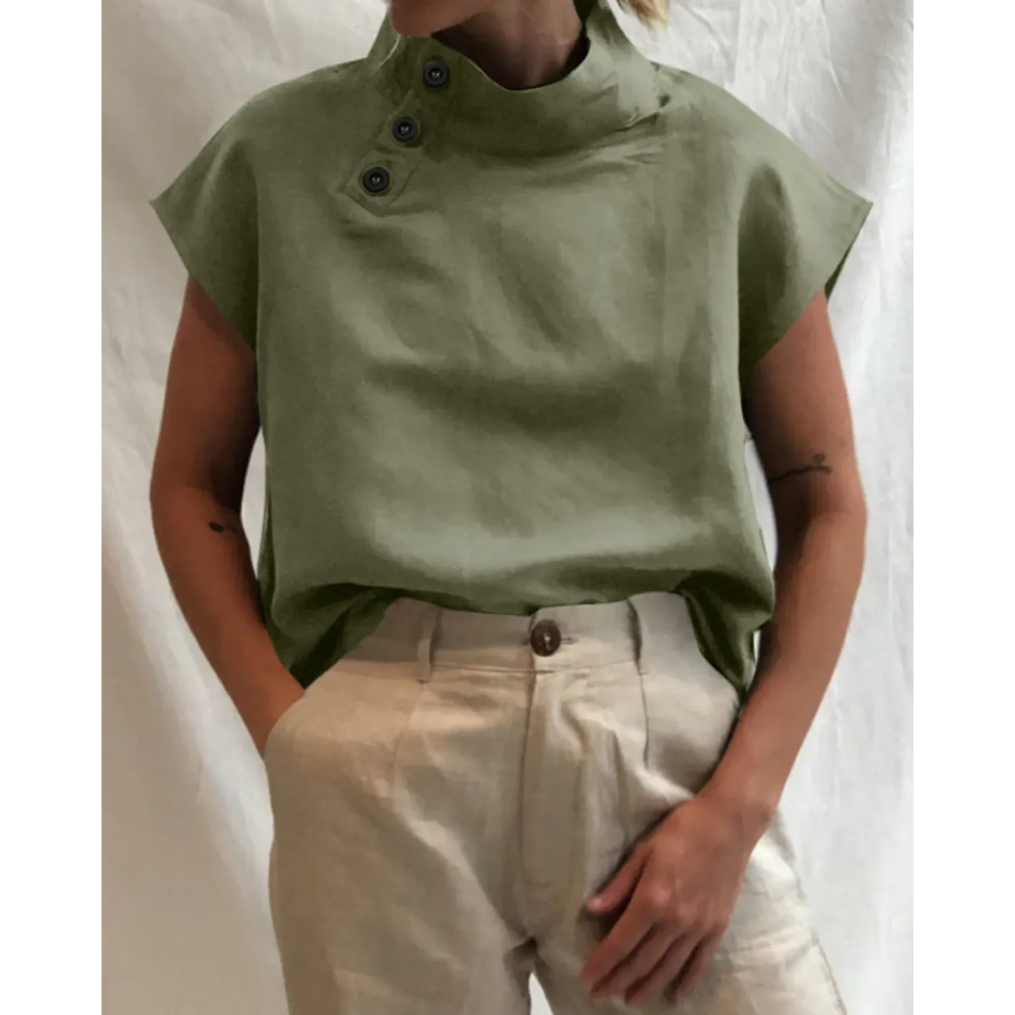Baumwoll-Leinen-Bürobluse mit Knopfdetails