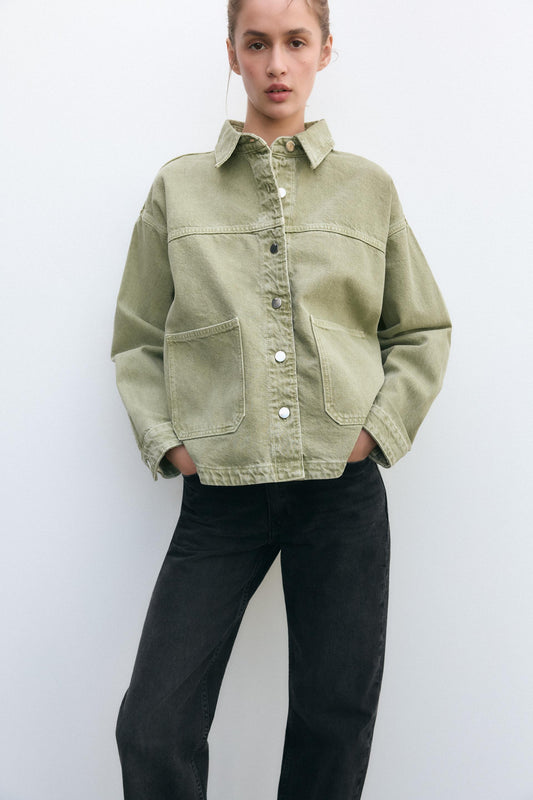 Klassische Khaki-Jeansjacke für den Alltagsstil