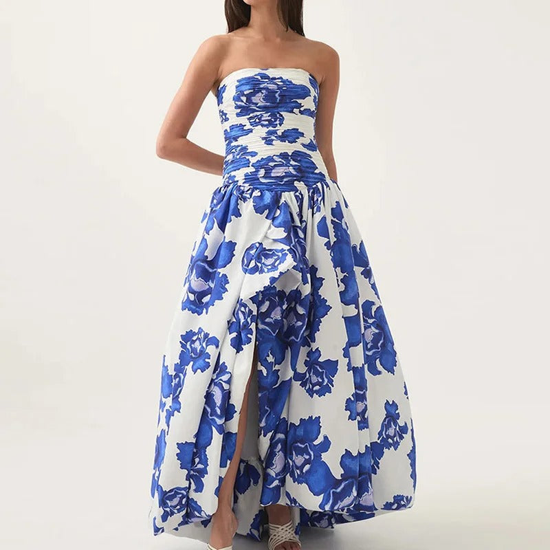 Maxikleid mit Blumenmuster, Carmen-Ausschnitt und gerafftem Saum