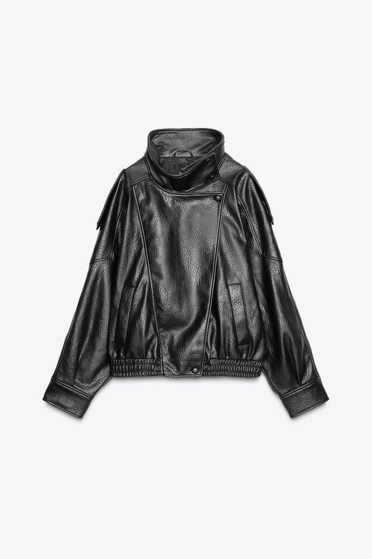 Schwarze Jacke aus Kunstleder