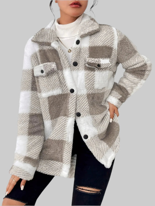 Gemütliche locker sitzende weiche Hemdjacke