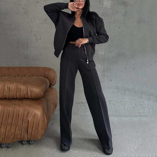 Lässiges zweiteiliges Set mit locker sitzender Jacke und weitem Hosenbein