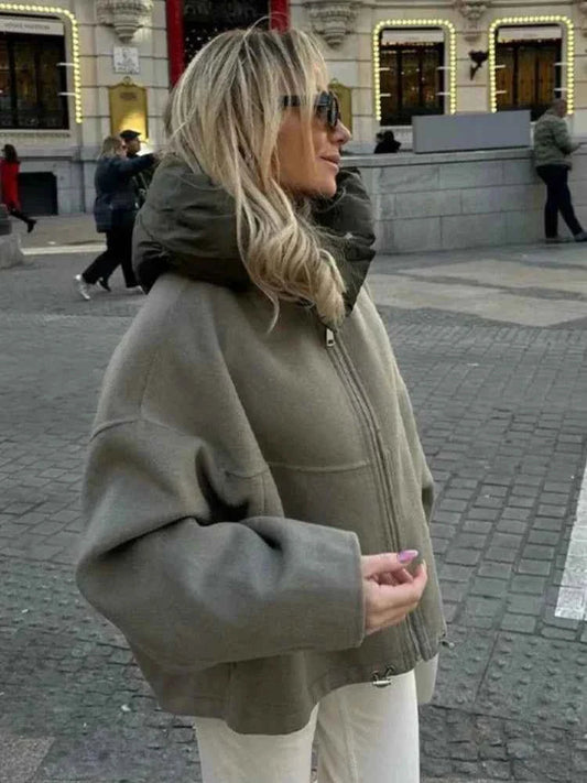 Gemütliche Übergröße Steppjacke mit Kapuze