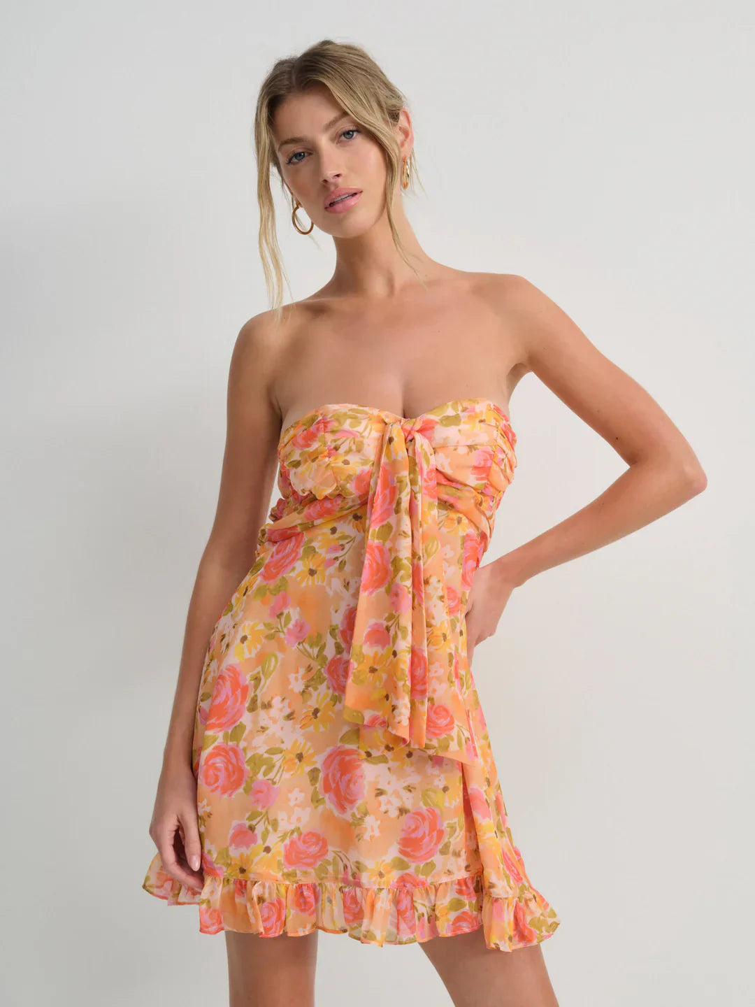 Fließendes Blumen-Boho-Maxikleid für Sommerstimmung