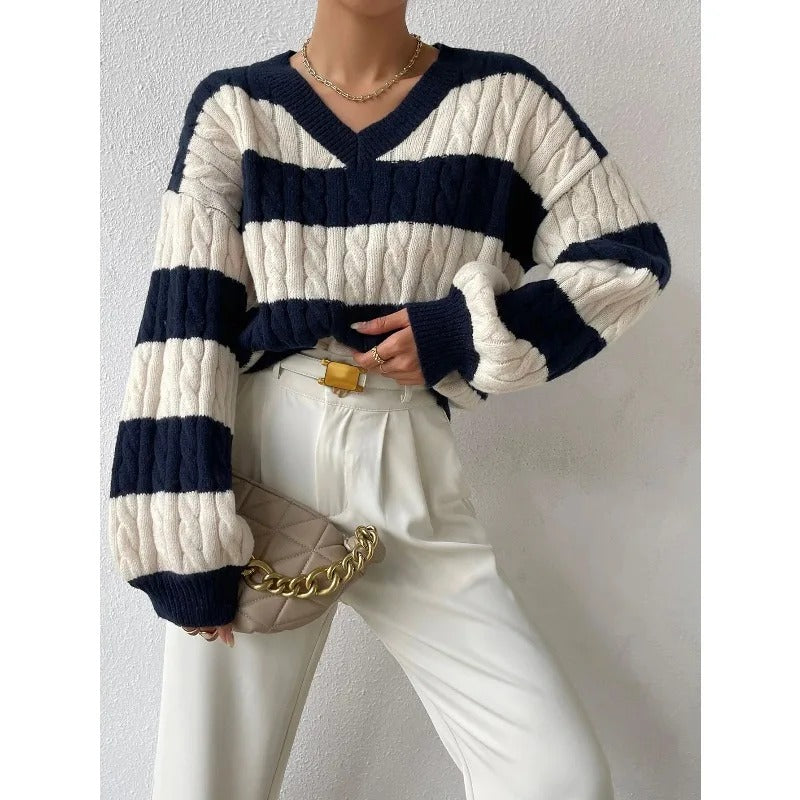 Gemütlicher lockerer Strickpullover mit V-Ausschnitt im Vintage-Stil