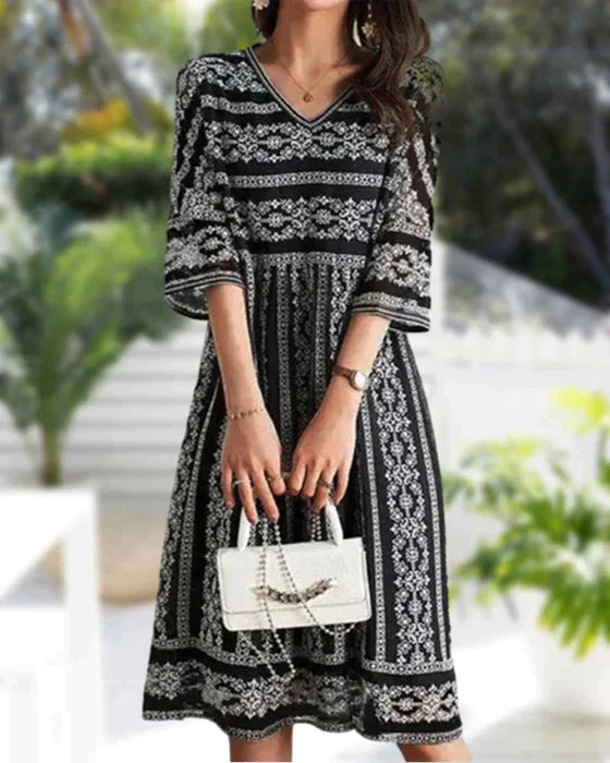 Élodie Lavin® | Kleid mit V-Ausschnitt Bedrucktes Kleid