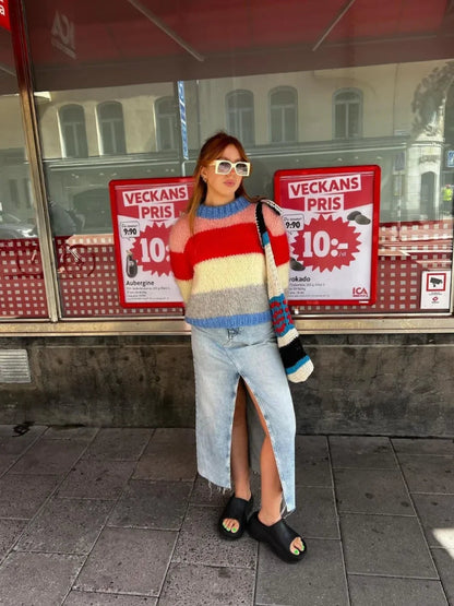 Bunter gestreifter Strickpullover für lässig-elegante Looks