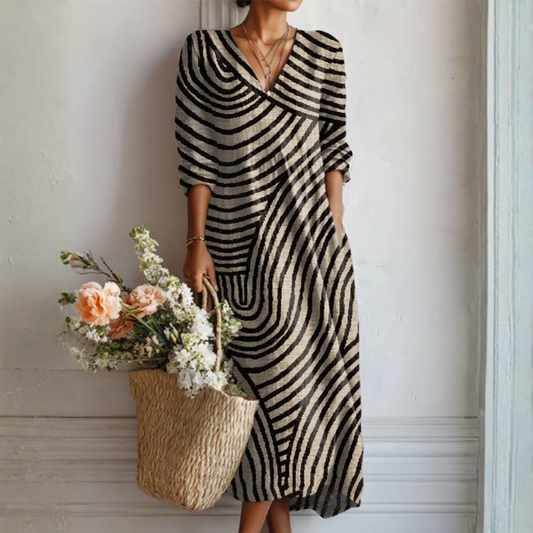 Vintage-inspiriertes zeitloses Damenkleid