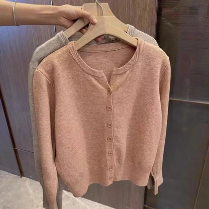 Gemütlicher Grobstrick-Wollcardigan-Pullover