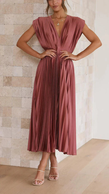 Schmeichelhaftes Kleid mit luxuriösem, bequemem Schnitt