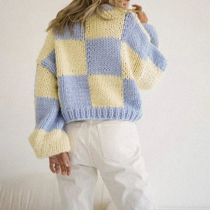 Gemütlicher karierter Kurzpullover