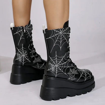 Gothic klobige Plateau-Mid-Calf-Stiefel mit Spinnennetz-Detail