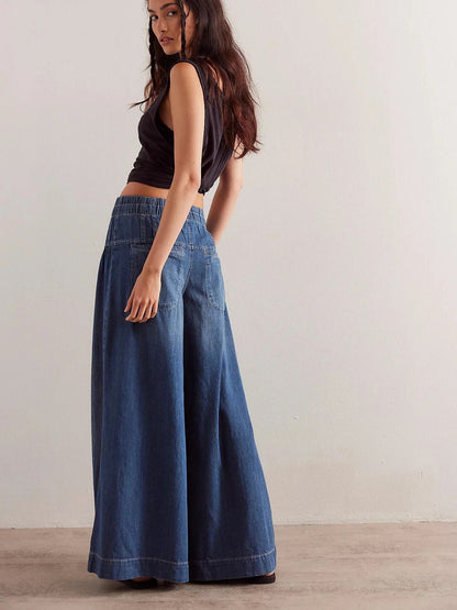 Entspannte Jeans mit weitem Bein