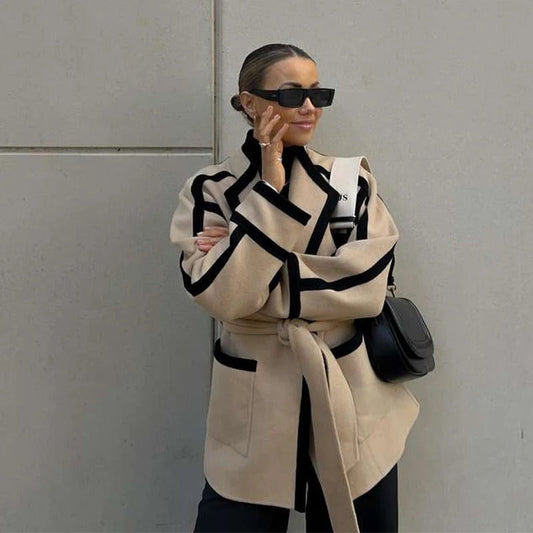 Schicker Wickel-Taillengürtel-Blazer mit Kontrastdetails für Damen