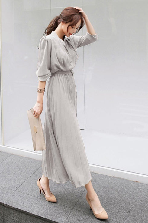 Faltenkleid aus Chiffon mit Puffärmeln