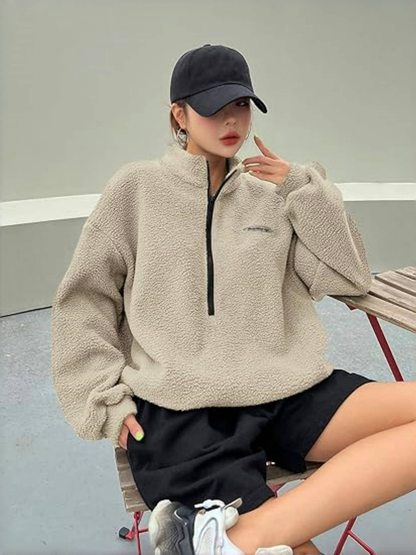 Gemütlicher eleganter Strickpullover für den Alltagsstil