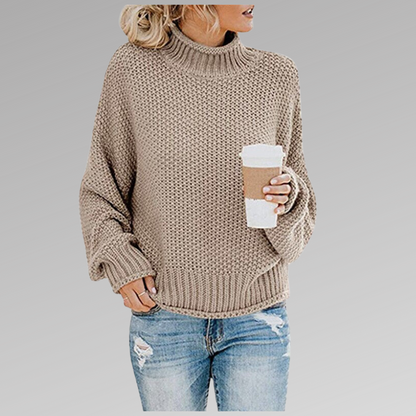 Gemütlicher Pullover mit hohem Kragen