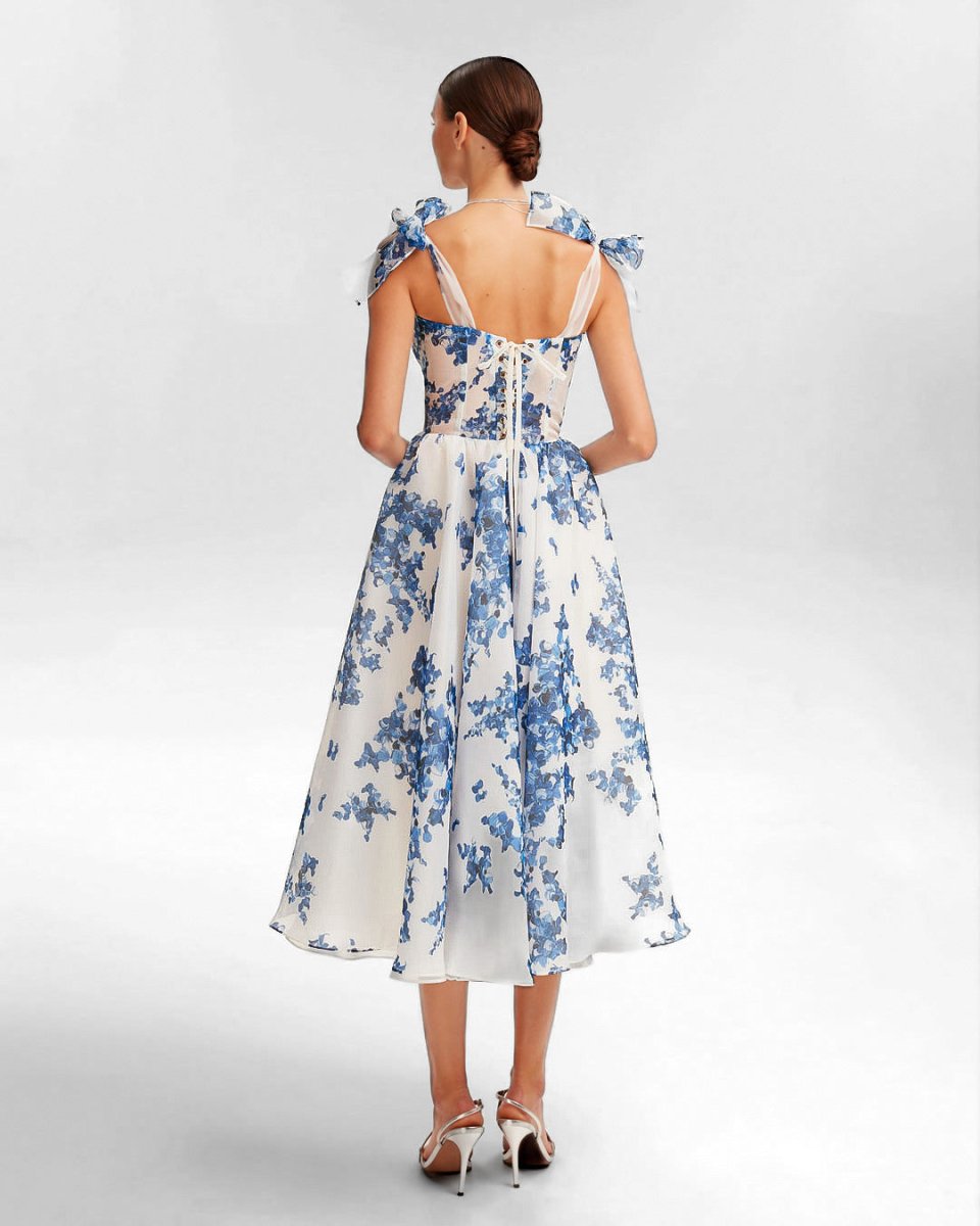 Leichtes Elegantes Kleid für mühelosen Alltagsstil
