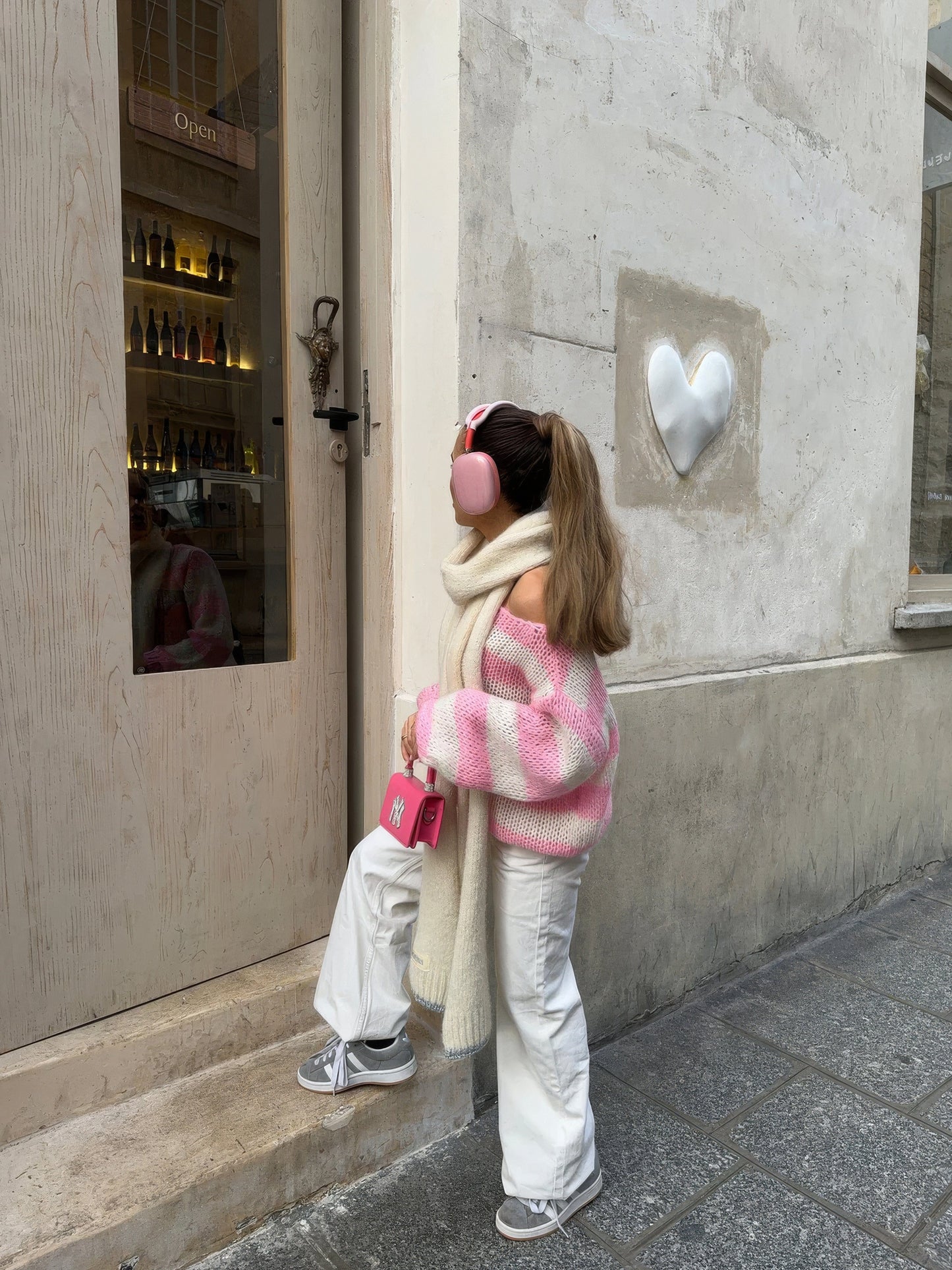 Gemütlicher leichter Strickpullover für lässigen Komfort