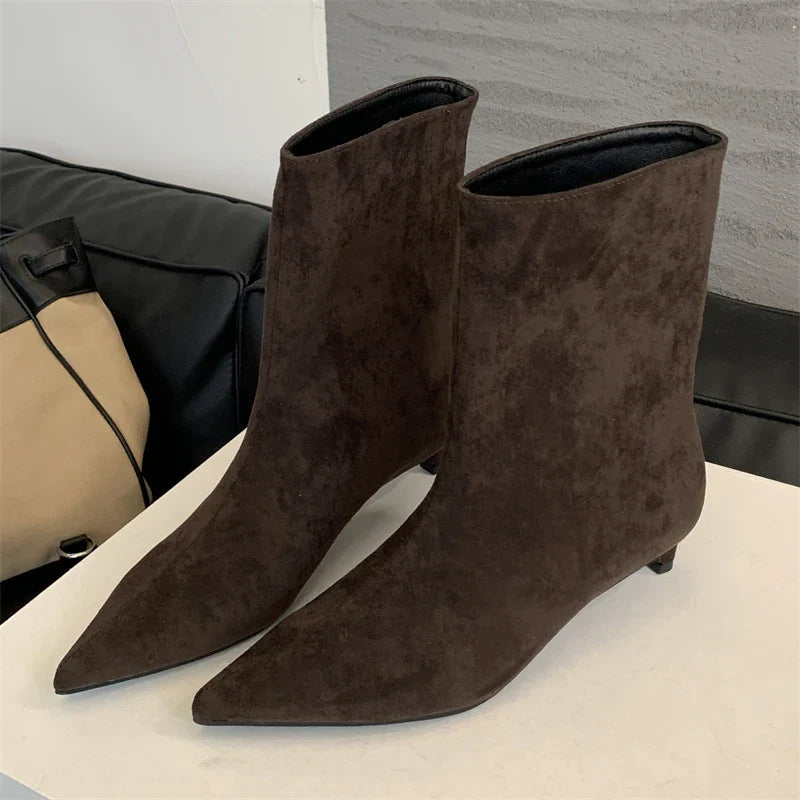 Schicke Leder-Stiefeletten