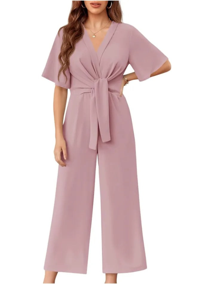 Schicker Jumpsuit mit weitem Bein, vorderer Schleife und kurzen Ärmeln