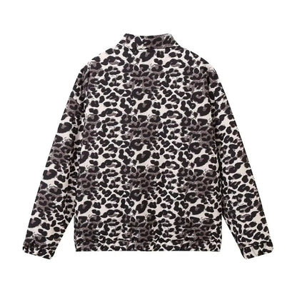 Moderne elegante leichte Damenjacke