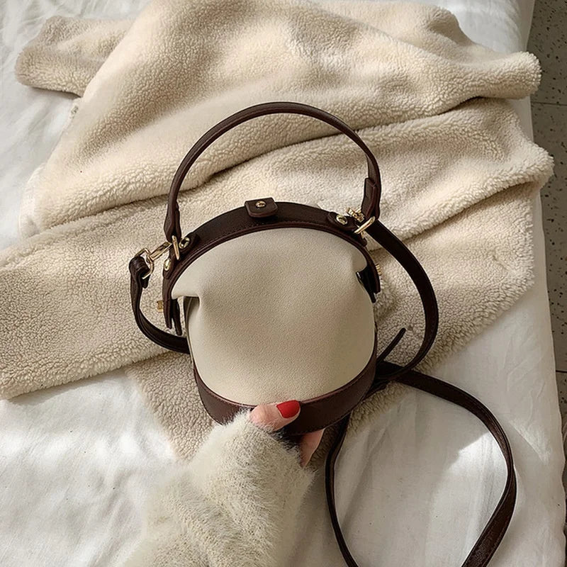 Retro Chic Eimer-Schultertasche