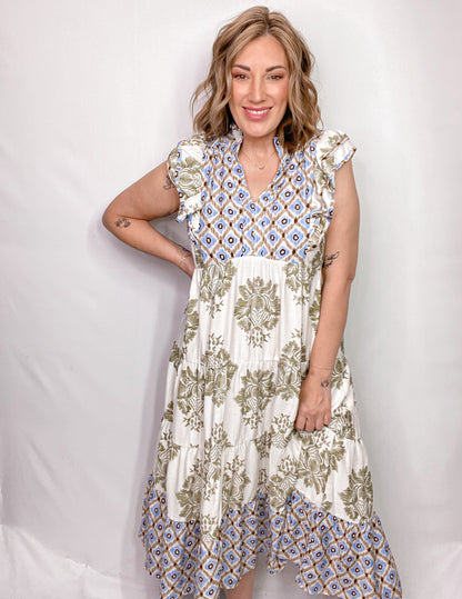 Maxikleid mit Blumenmuster und Rüschenärmeln