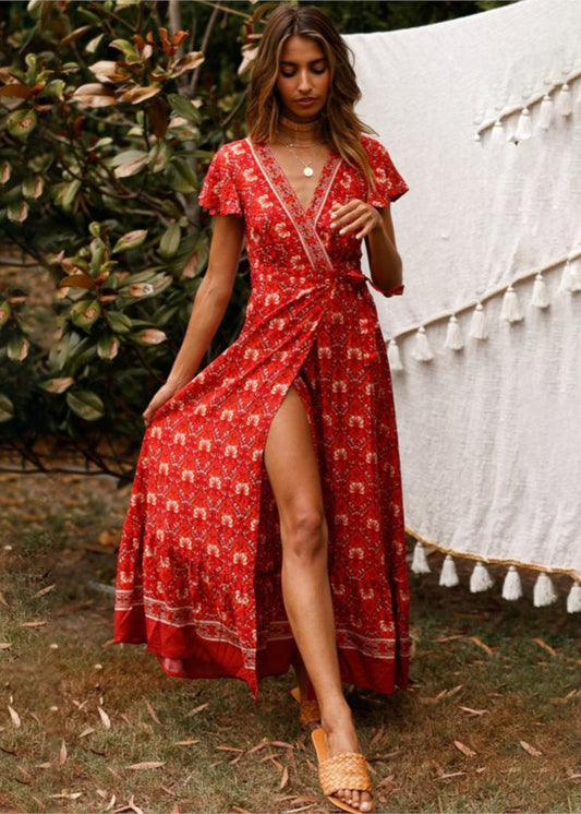 Rotes Boho Wickelkleid mit Herzmuster und Schlitzdesign
