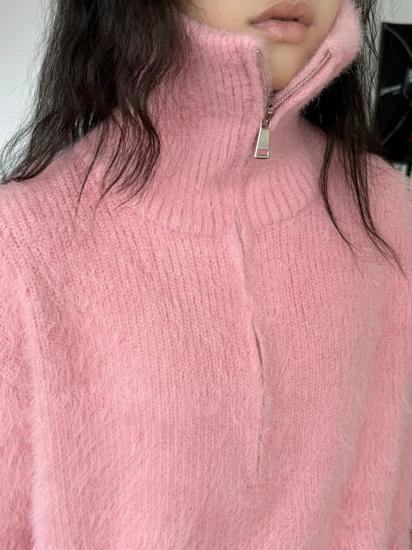 Mila® | Flauschiger Pullover mit Reißverschluss