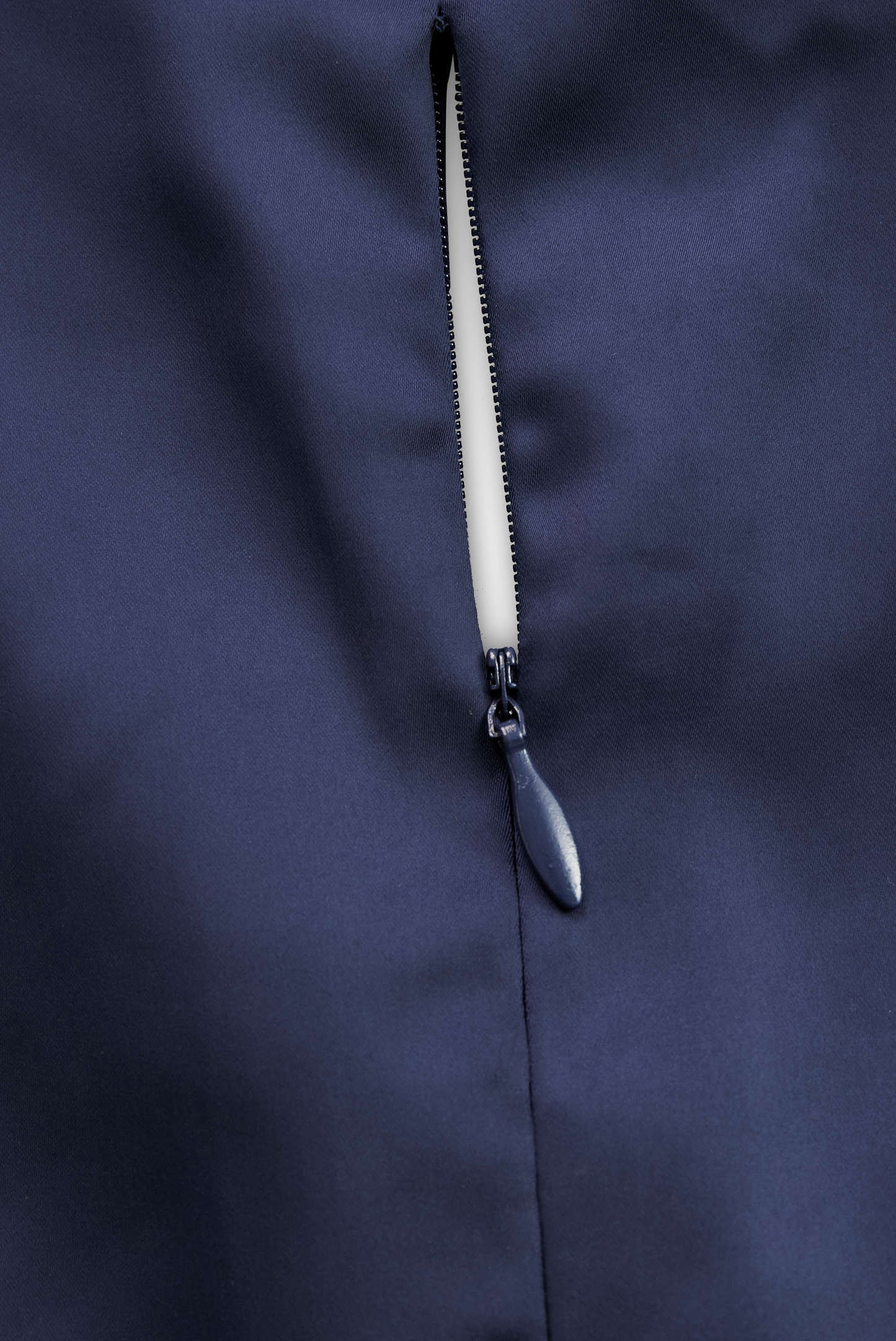 Vintage Satin Midikleid mit drapiertem Kragen