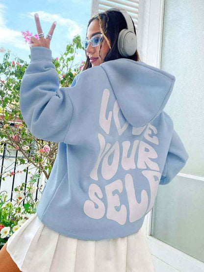 Bequemer Damen-Hoodie mit Kängurutasche und inspirierendem Rückenprint