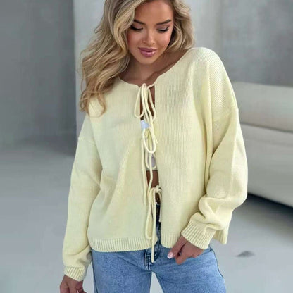 Schicker Kurzer Cardigan-Pullover mit Schnürung