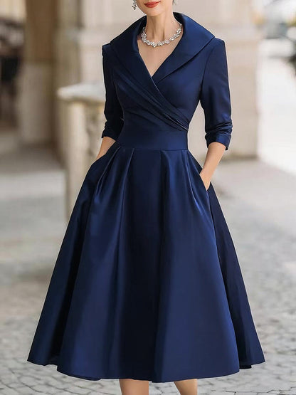 Vintage Satin Midikleid mit drapiertem Kragen
