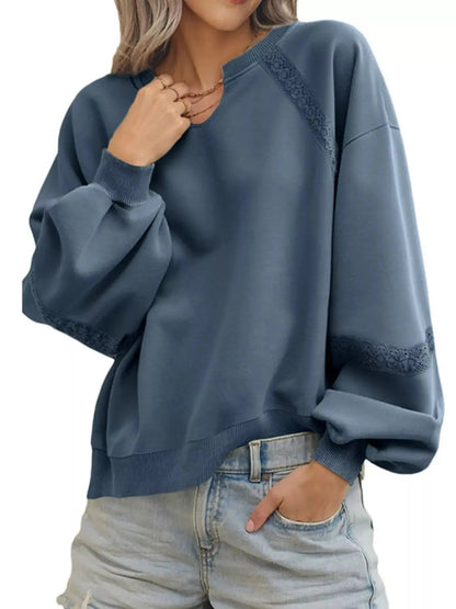 Gemütliches Sweatshirt mit Spitzenbesatz für lässig schicke Looks