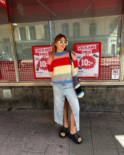 Bunter gestreifter Strickpullover für lässig-elegante Looks