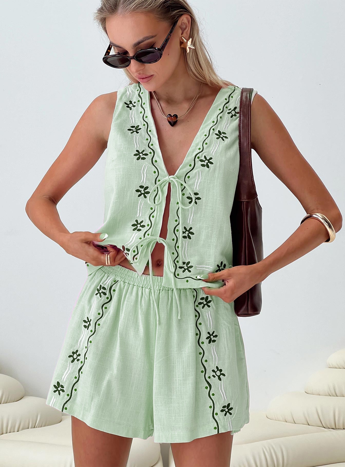 Damen Zweiteiliges Sommer-Set mit Blumenstickerei