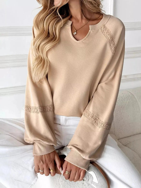 Gemütliches Sweatshirt mit Spitzenbesatz für lässig schicke Looks