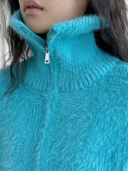 Mila® | Flauschiger Pullover mit Reißverschluss