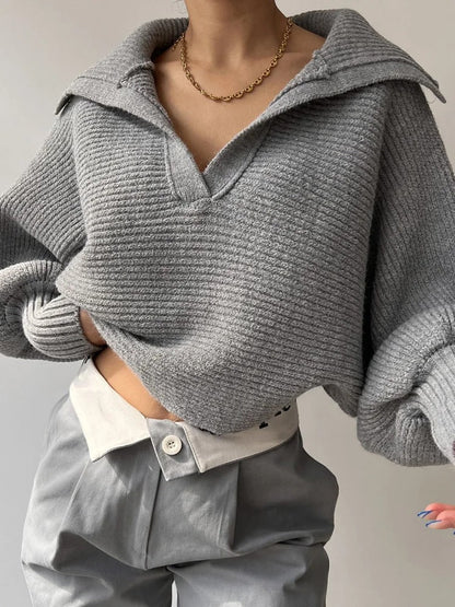 Gemütlicher Strickpullover mit Laternenärmeln und offenem Kragen