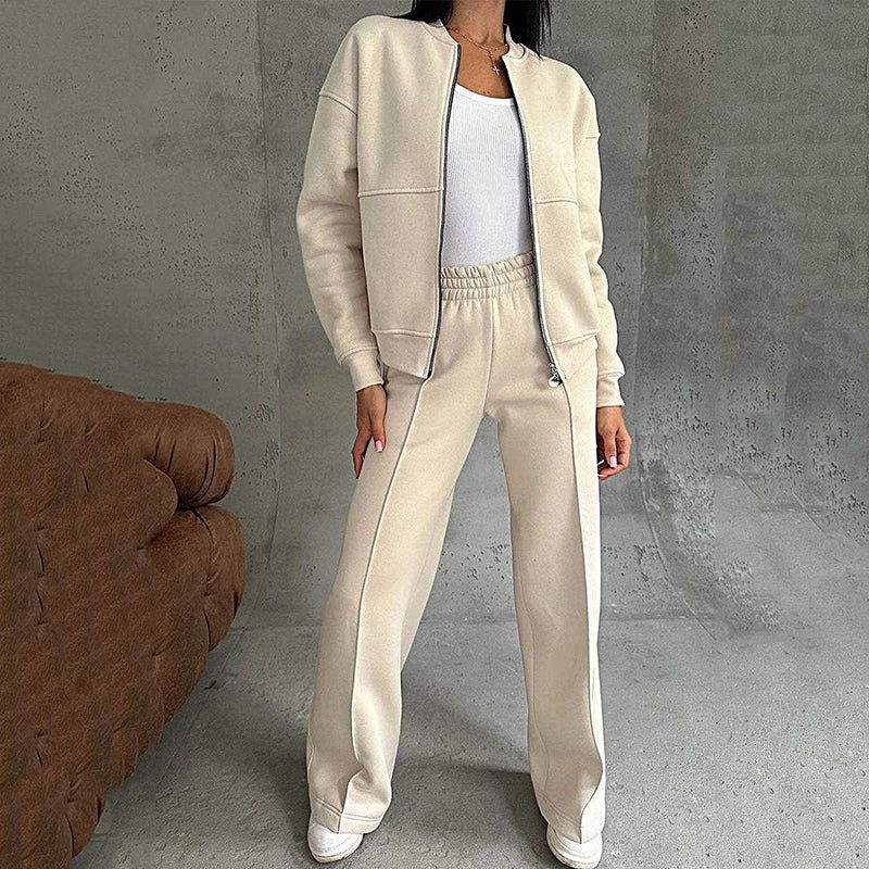Lässiges zweiteiliges Set mit locker sitzender Jacke und weitem Hosenbein