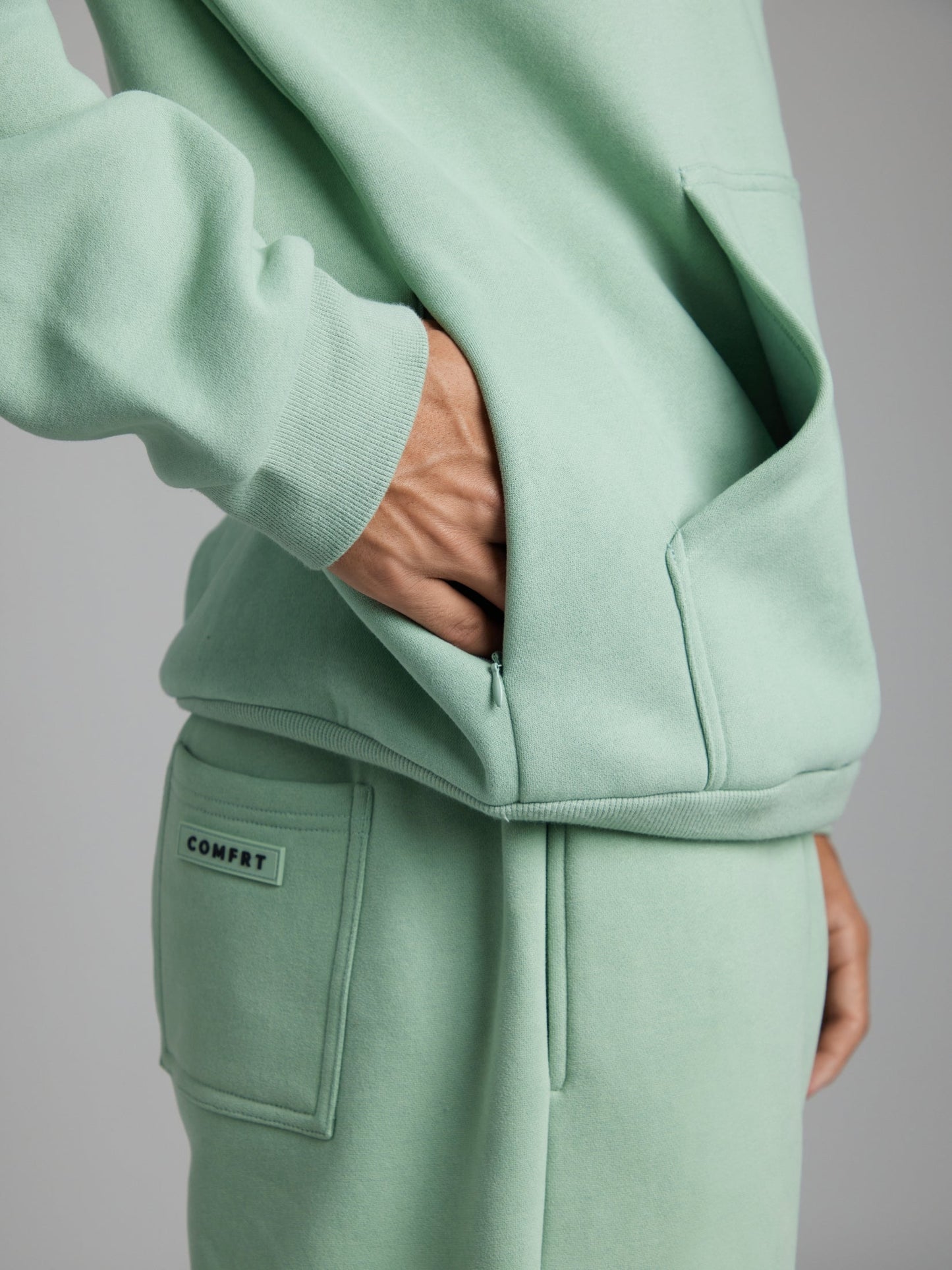 Gemütlicher Reise-Hoodie mit Flugmodus-Grafik