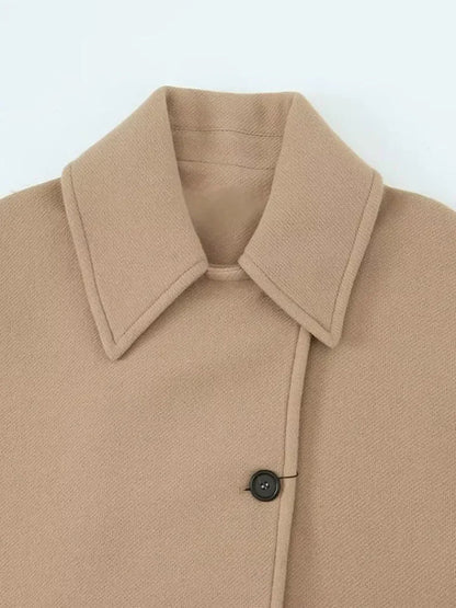 Übergroße Jacke mit umklappbarem Kragen und Seitentaschen
