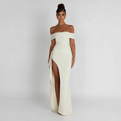 Maxikleid mit schulterfreiem Schnitt und Schlitz
