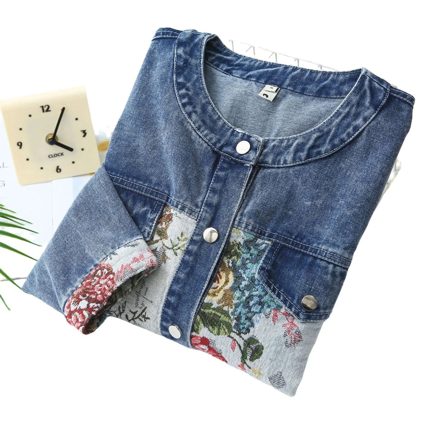 Elke® | Denimjacke mit Blumenstickerei