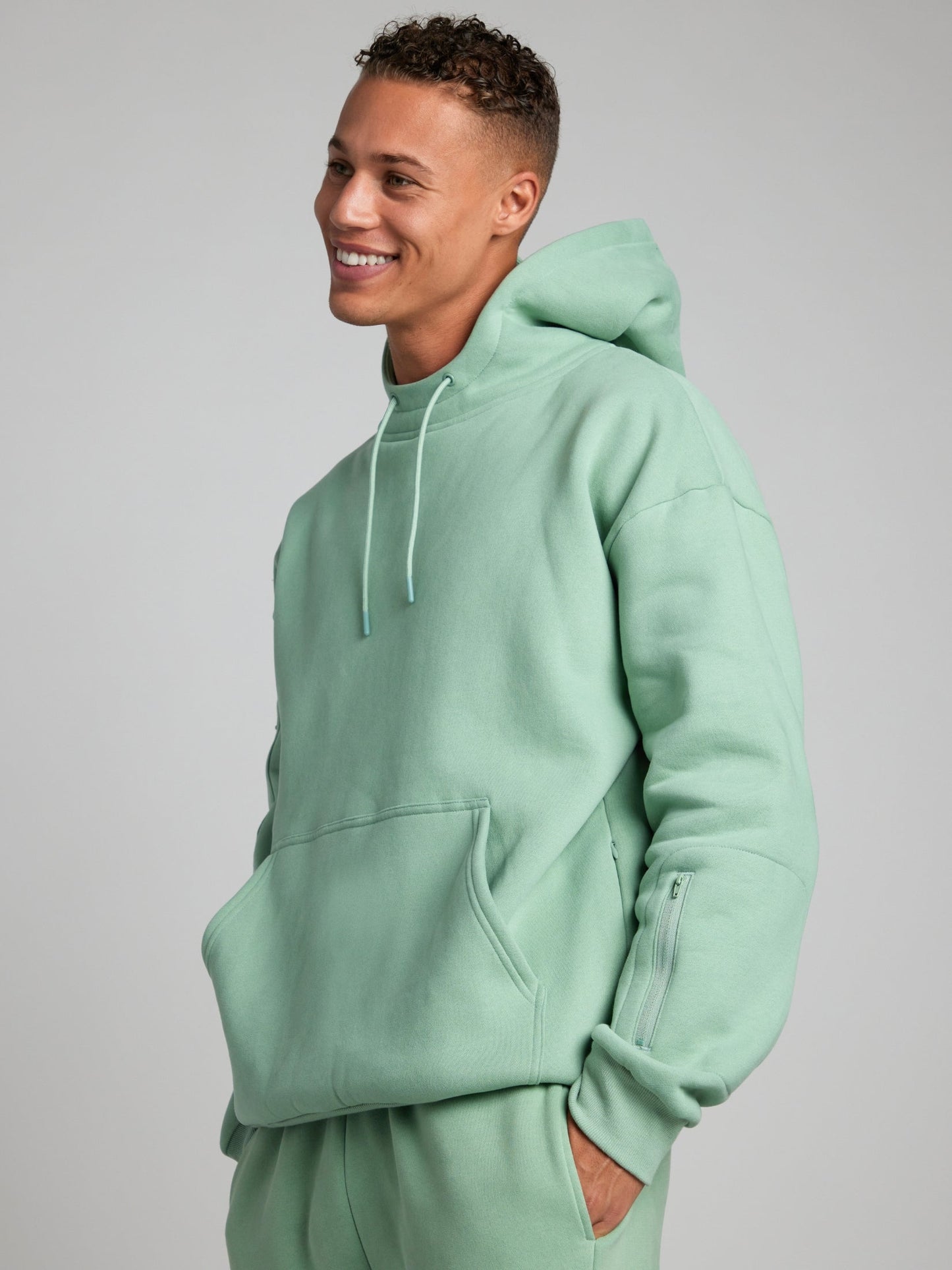 Gemütlicher Reise-Hoodie mit Flugmodus-Grafik