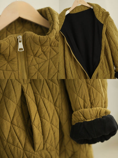 Strukturierte Jacke mit Stehkragen und Seitentaschen