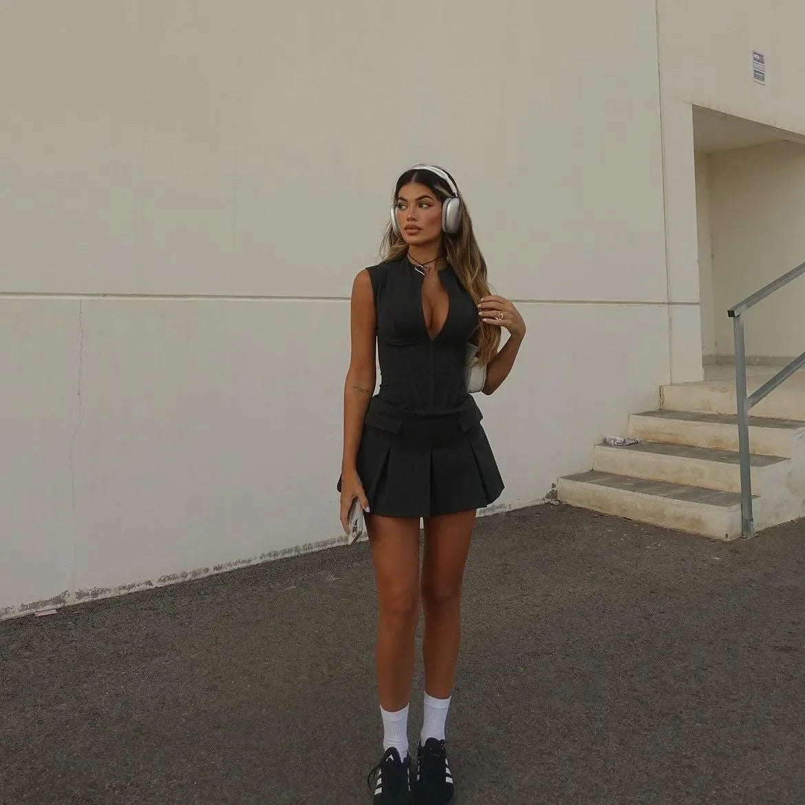 Geplötzliches Korsett-Minikleid mit zeitlosem Chic